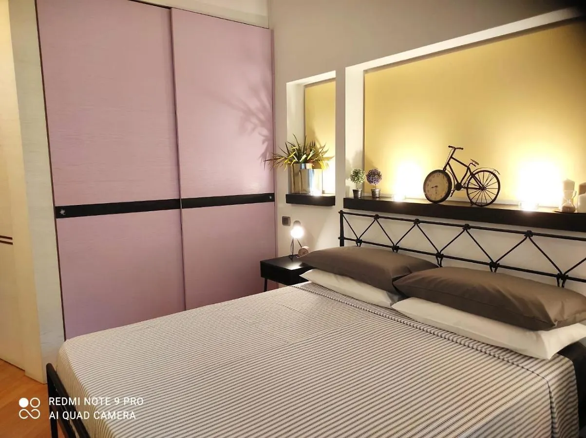 نابولي Phoenix House إيطاليا